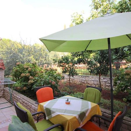 Apartment In Porec/Istrien 37093 Экстерьер фото